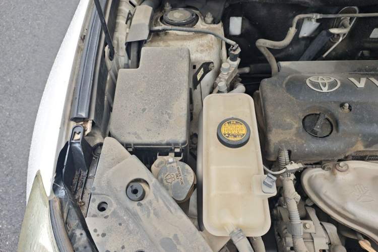 Used Toyota RAV4 2011 2.0L Automatic Classic Edition Engine Bay Right