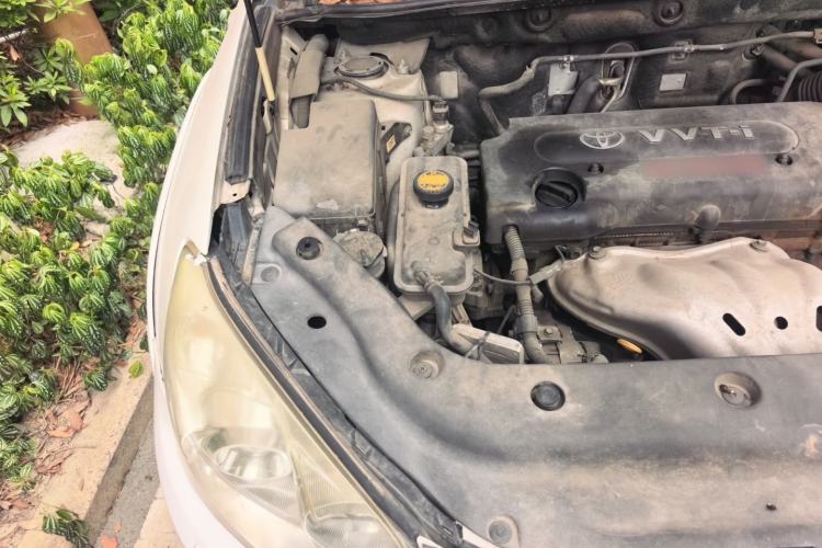 Used Toyota RAV4 2011 2.4L Automatic 4x4 Supreme Navigation Edition Engine Bay Right