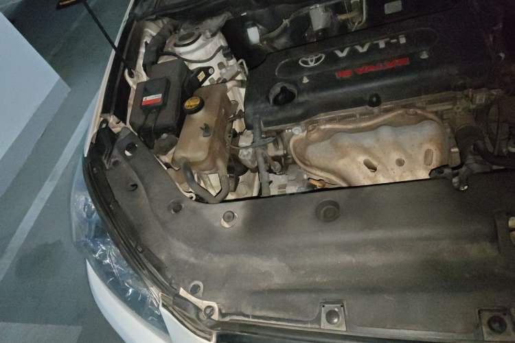 Used Toyota RAV4 2011 2.0L Automatic Classic Edition Engine Bay Right
