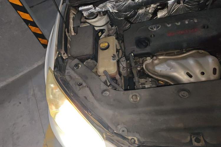 Used Toyota RAV4 2011 2.4L Automatic 4x4 Supreme Edition Engine Bay Right