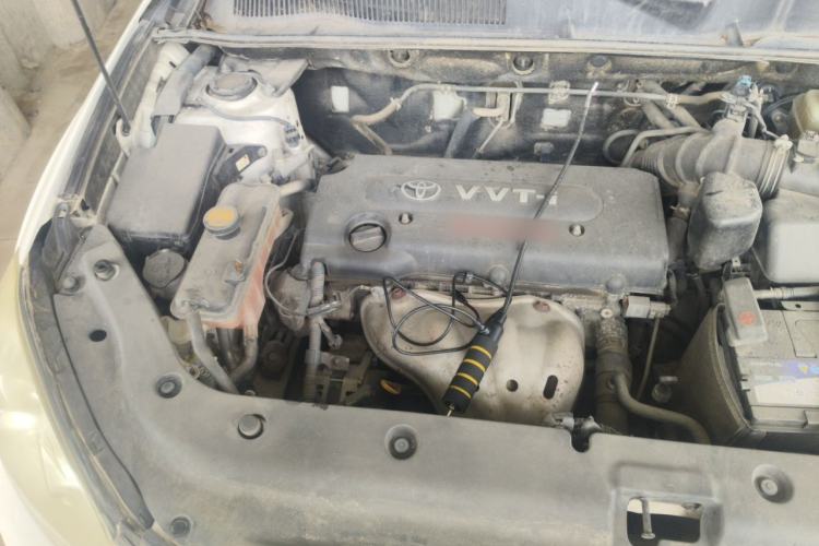 Used Toyota RAV4 2011 2.4L Automatic 4x4 Luxury Edition Engine Bay Right