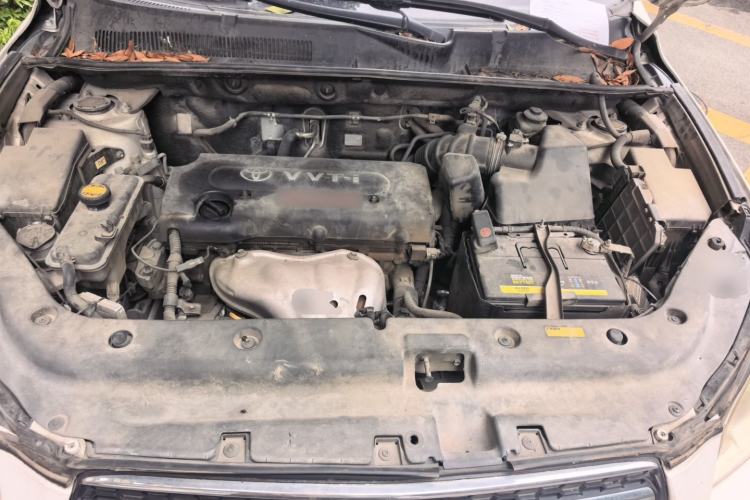 Used Toyota RAV4 2011 2.4L Automatic 4x4 Supreme Navigation Edition Engine Bay