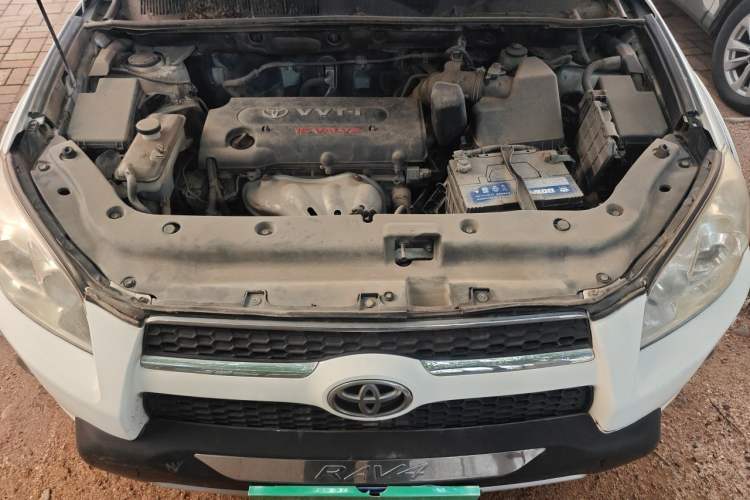 Used Toyota RAV4 2011 2.0L Automatic 4x4 Edition Engine Bay