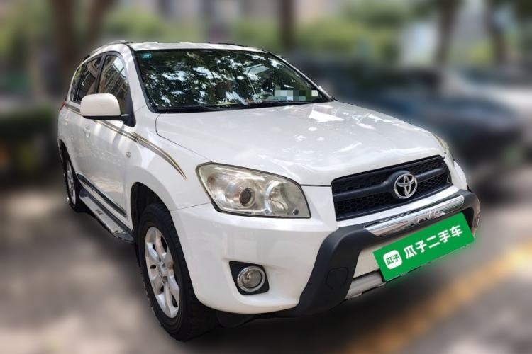 Used Toyota RAV4 2011 2.0L Automatic Classic Edition Front Right 45 Deg