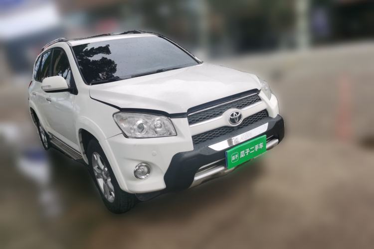 Used Toyota RAV4 2011 2.4L Automatic 4x4 Supreme Navigation Edition Front Right 45 Deg