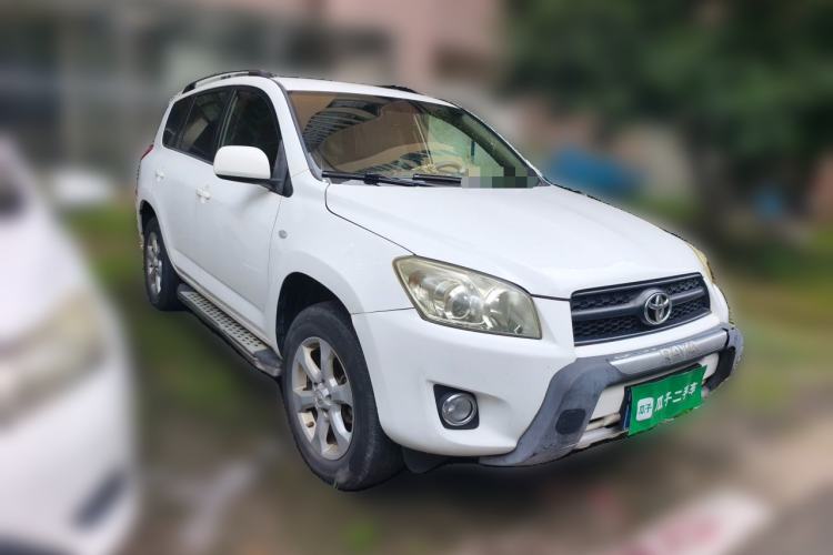 Used Toyota RAV4 2011 2.0L Automatic 4x4 Edition Front Right 45 Deg