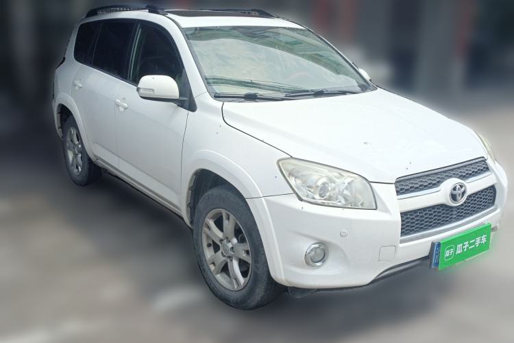 Used Toyota RAV4 2011 2.4L Automatic 4x4 Luxury Edition Front Right 45 Deg