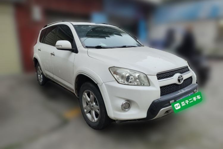 Used Toyota RAV4 2011 2.4L Automatic 4x4 Luxury Edition Front Right 45 Deg