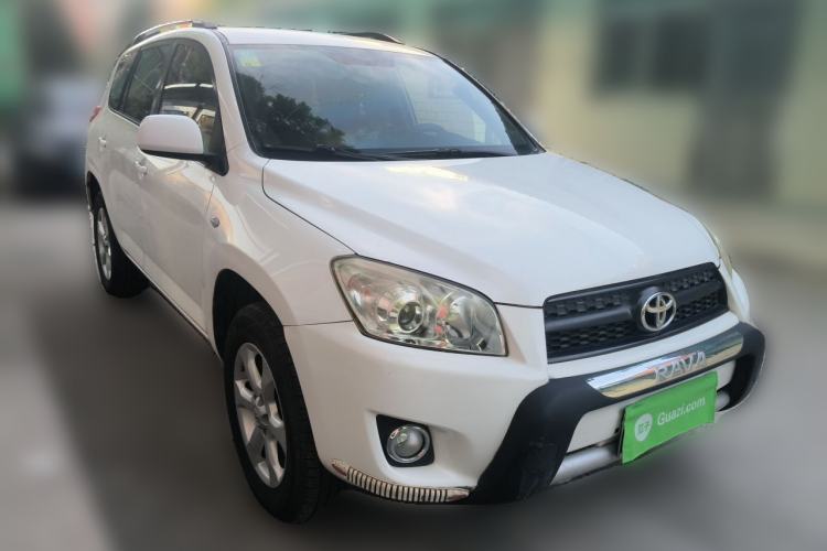 Used Toyota RAV4 2011 2.0L Automatic Classic Edition Front Right 45 Deg