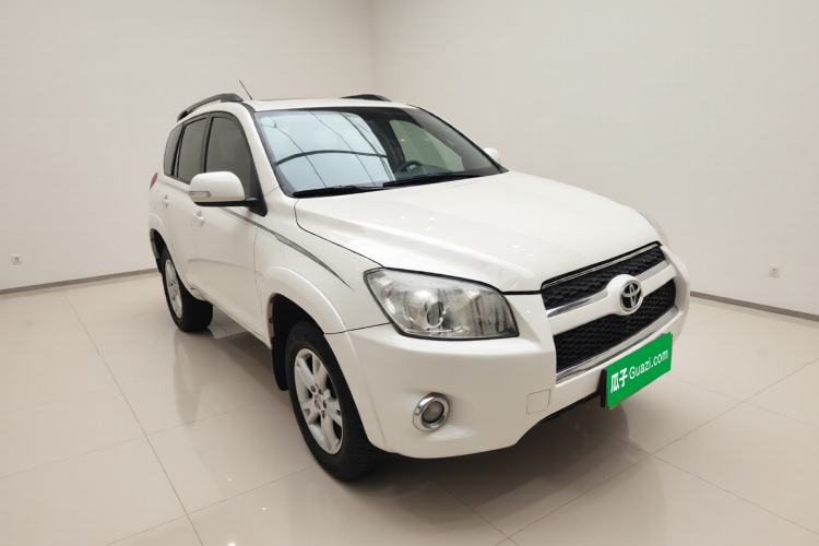 Used Toyota RAV4 2011 2.0L Automatic 4x4 Edition Front Right 45 Deg