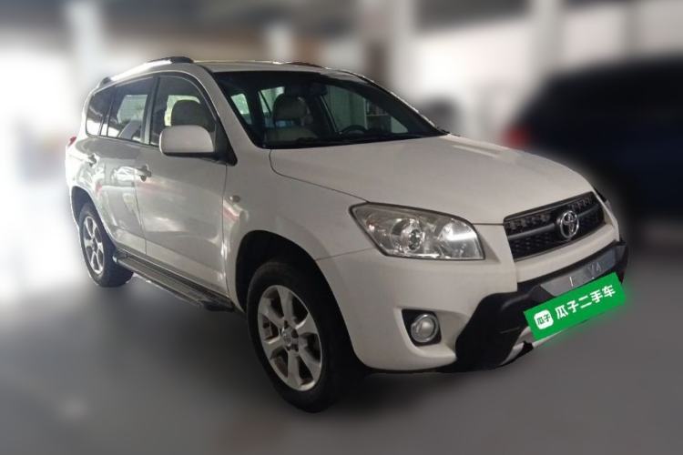 Used Toyota RAV4 2011 2.0L Automatic Classic Edition Front Right 45 Deg