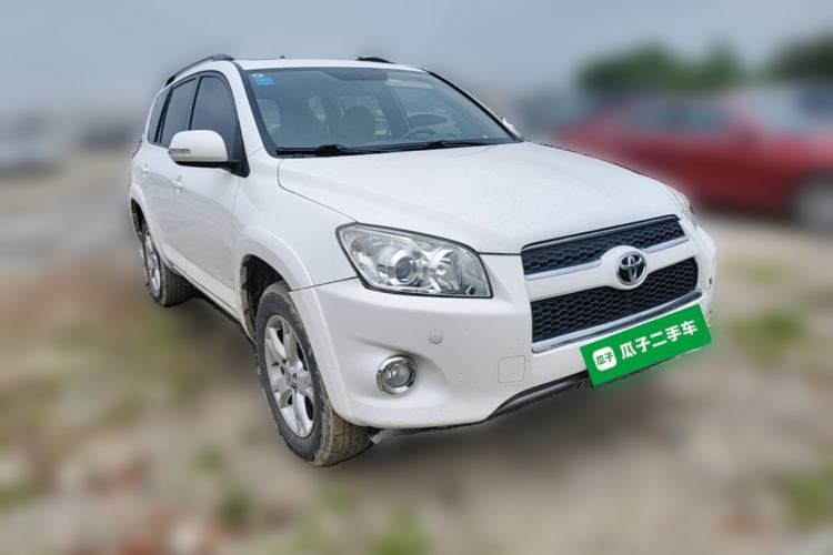 Used Toyota RAV4 2011 2.4L Automatic 4x4 Luxury Edition Front Right 45 Deg