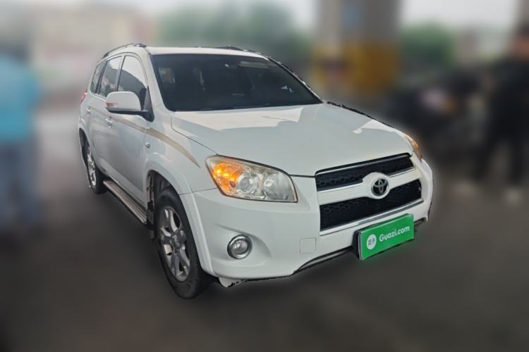Used Toyota RAV4 2011 2.4L Automatic 4x4 Luxury Edition Front Right 45 Deg