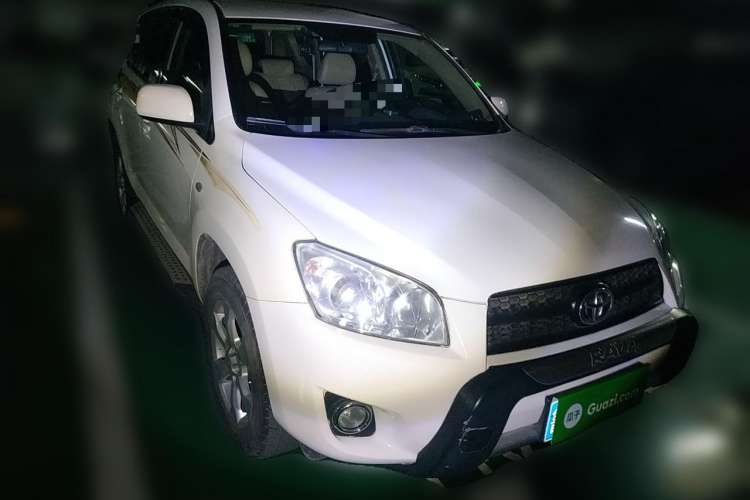 Used Toyota RAV4 2011 2.0L Manual Classic Edition Front Right 45 Deg