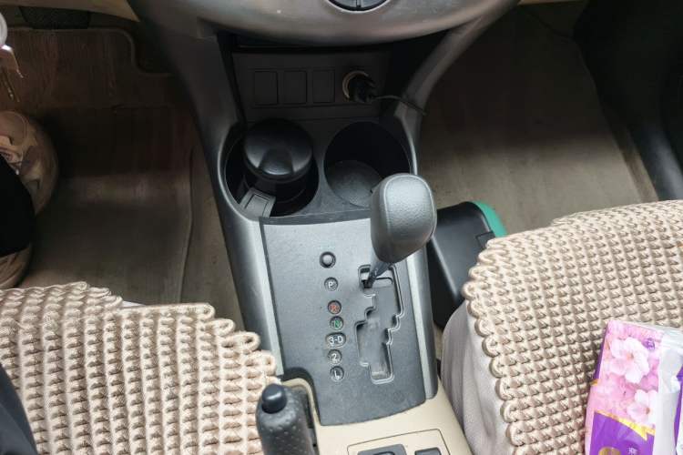Used Toyota RAV4 2011 2.0L Automatic 4x4 Edition Gear Lever