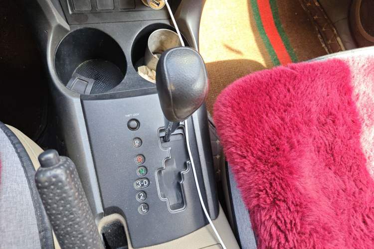 Used Toyota RAV4 2011 2.0L Automatic Classic Edition Gear Lever
