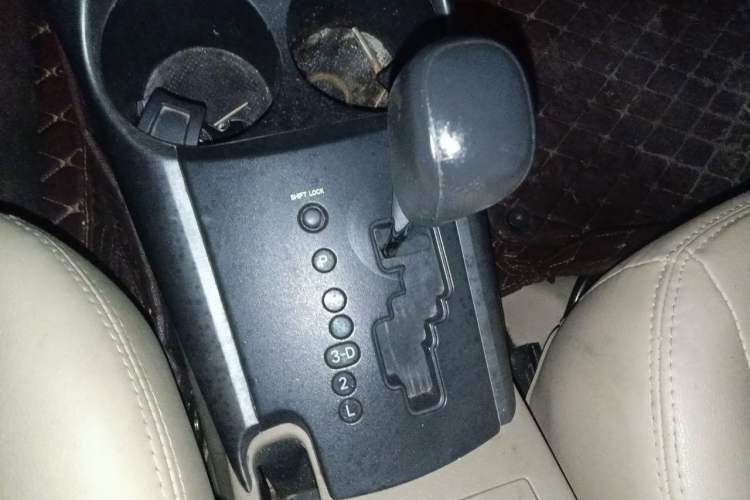 Used Toyota RAV4 2011 2.0L Automatic Classic Edition Gear Lever