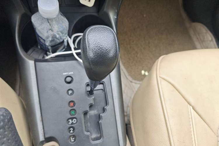 Used Toyota RAV4 2011 2.0L Automatic Classic Edition Gear Lever