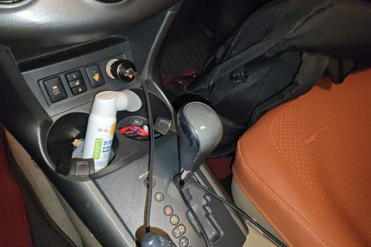 Used Toyota RAV4 2011 2.4L Automatic 4x4 Supreme Edition Gear Lever
