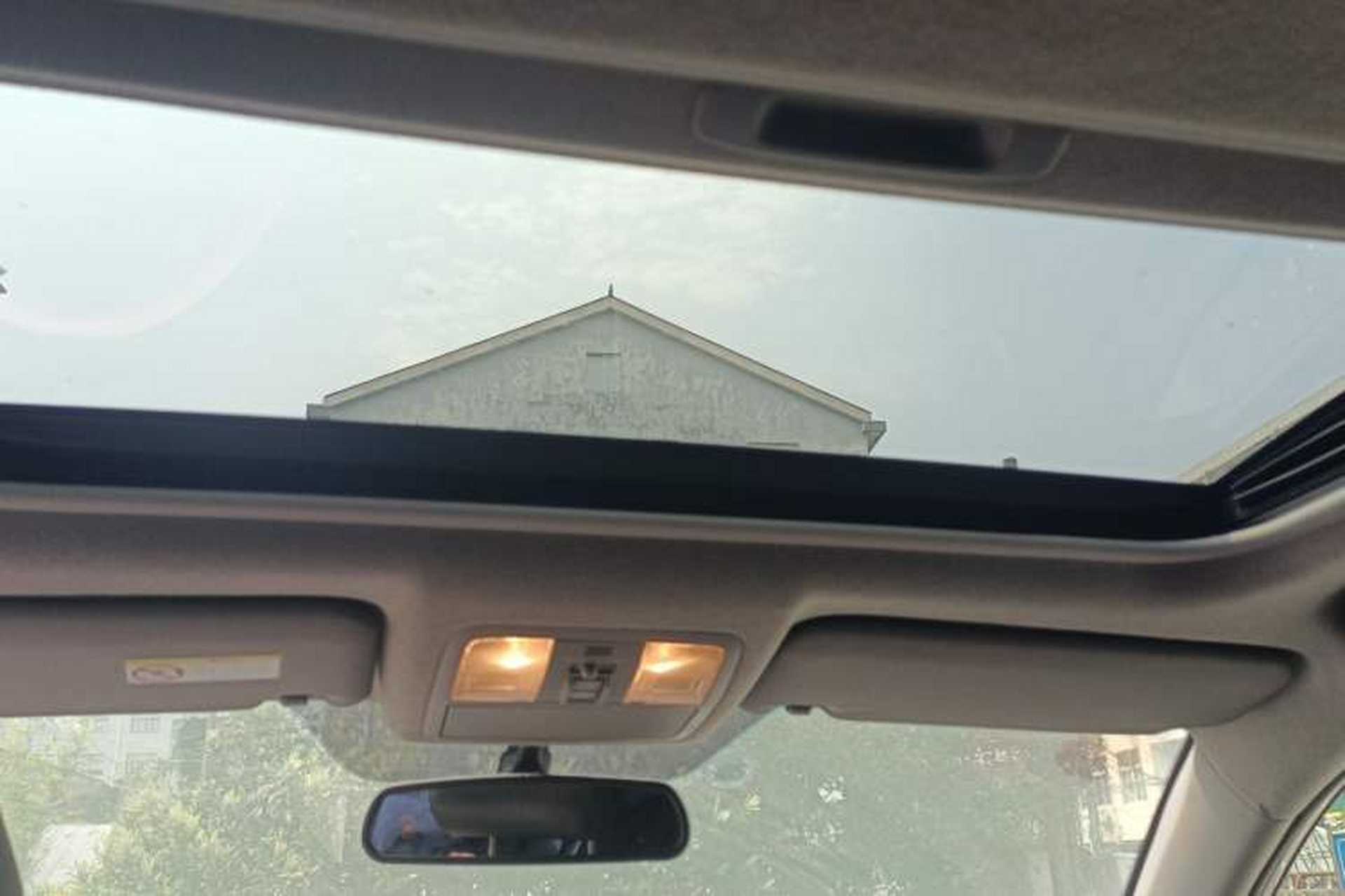 Used Toyota RAV4 2011 2.4L Automatic 4x4 Luxury Edition Headliner