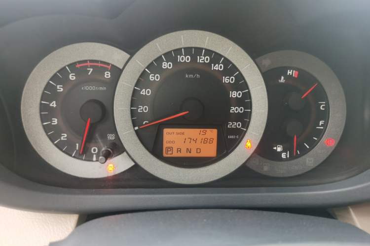 Used Toyota RAV4 2011 2.4L Automatic 4x4 Supreme Navigation Edition Instrument Cluster
