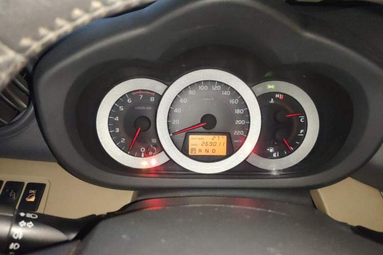 Used Toyota RAV4 2011 2.4L Automatic 4x4 Supreme Navigation Edition Instrument Cluster