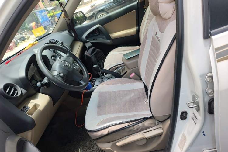 Used Toyota RAV4 2011 2.0L Automatic Classic Edition Left Front Seat