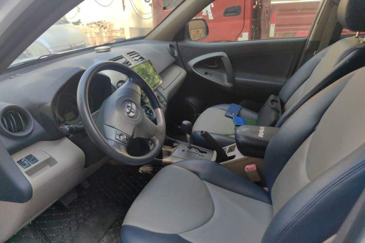 Used Toyota RAV4 2011 2.0L Automatic 4x4 Edition Left Front Seat