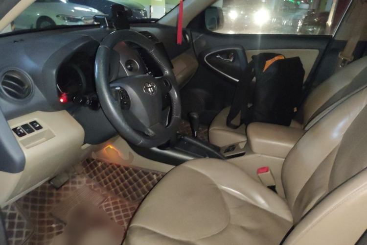 Used Toyota RAV4 2011 2.4L Automatic 4x4 Supreme Navigation Edition Left Front Seat
