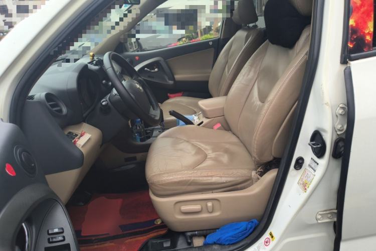 Used Toyota RAV4 2011 2.0L Automatic Luxury Edition Left Front Seat