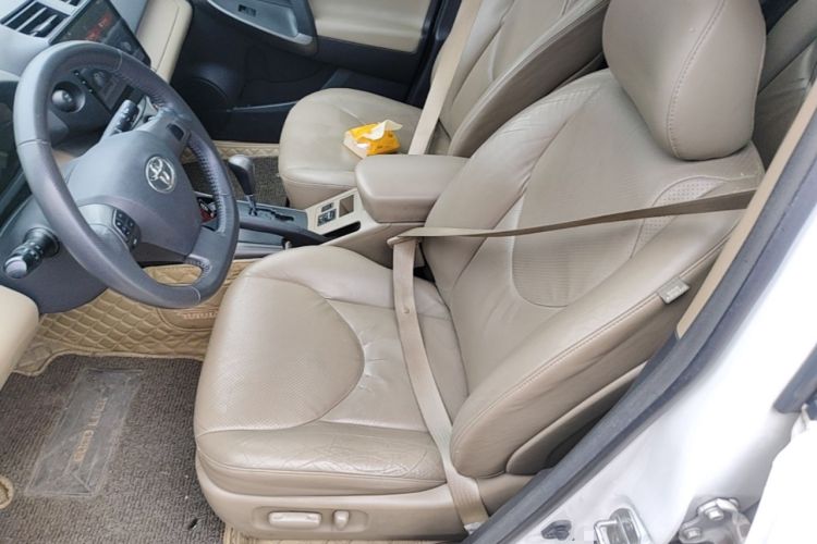 Used Toyota RAV4 2011 2.4L Automatic 4x4 Luxury Edition Left Front Seat