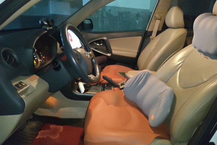 Used Toyota RAV4 2011 2.4L Automatic 4x4 Supreme Edition Left Front Seat
