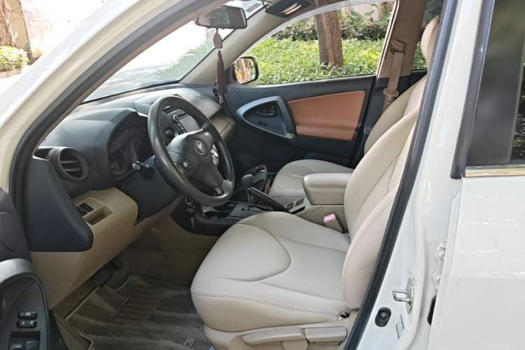Used Toyota RAV4 2011 2.0L Automatic Classic Edition Left Front Seat