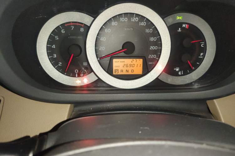 Used Toyota RAV4 2011 2.4L Automatic 4x4 Supreme Navigation Edition Odometer Close Up