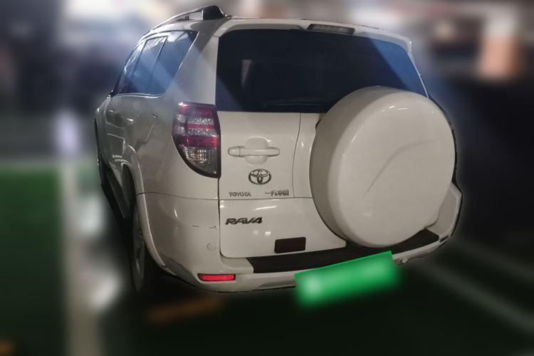 Used Toyota RAV4 2011 2.0L Automatic Luxury Edition Rear Left 45 Deg