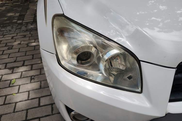 Used Toyota RAV4 2011 2.0L Automatic Classic Edition Right Front Headlight