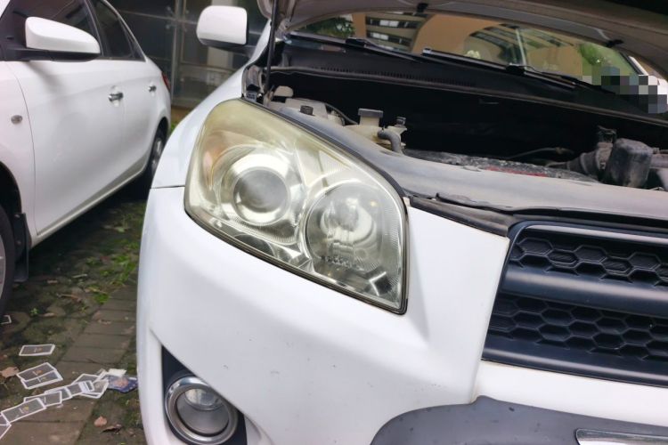 Used Toyota RAV4 2011 2.0L Automatic 4x4 Edition Right Front Headlight
