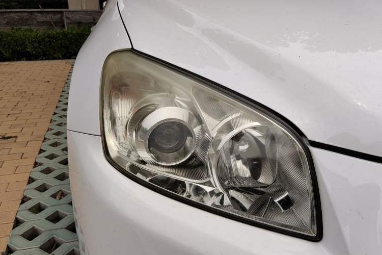 Used Toyota RAV4 2011 2.0L Automatic Classic Edition Right Front Headlight