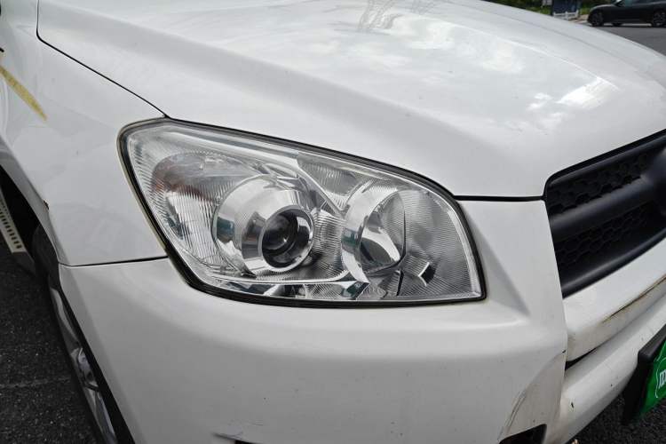 Used Toyota RAV4 2011 2.0L Automatic Classic Edition Right Front Headlight