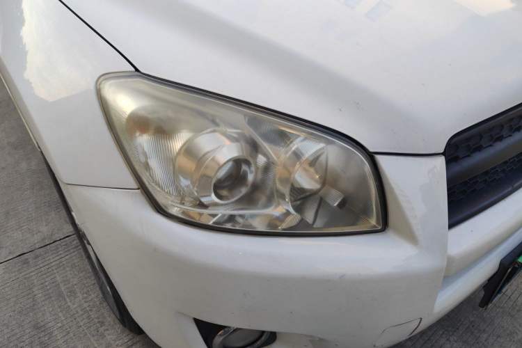 Used Toyota RAV4 2011 2.0L Automatic Classic Edition Right Front Headlight