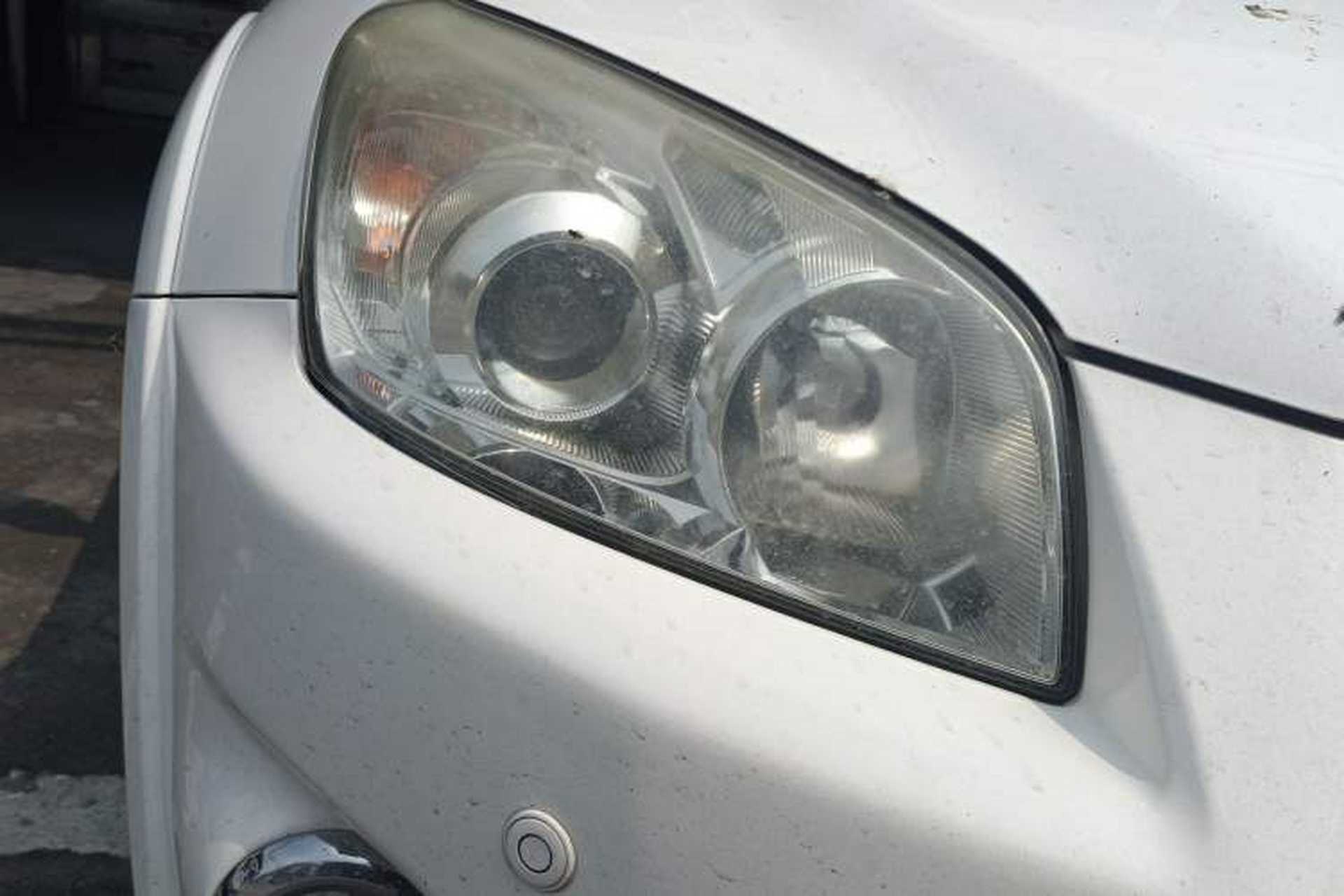 Used Toyota RAV4 2011 2.4L Automatic 4x4 Luxury Edition Right Front Headlight