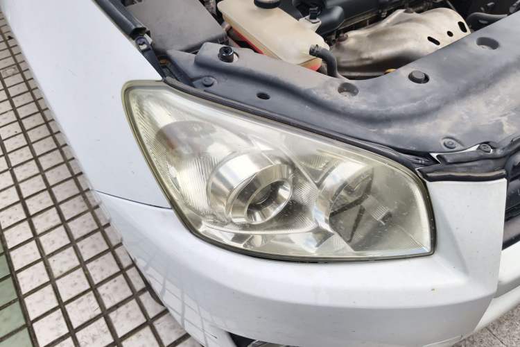 Used Toyota RAV4 2011 2.0L Automatic Classic Edition Right Front Headlight