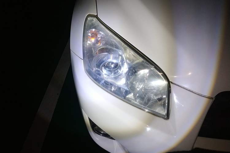 Used Toyota RAV4 2011 2.0L Manual Classic Edition Right Front Headlight