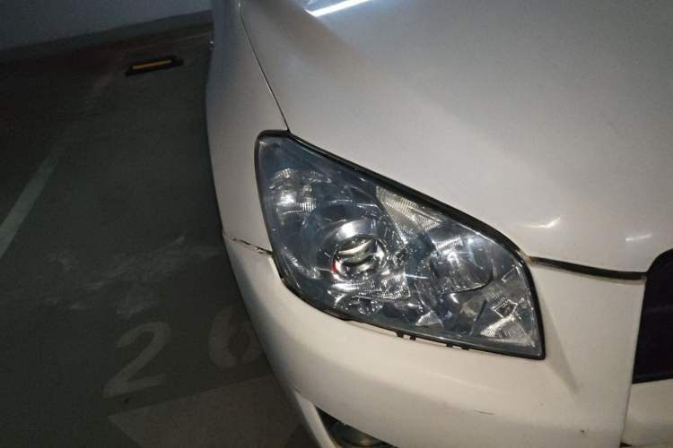Used Toyota RAV4 2011 2.0L Automatic Classic Edition Right Front Headlight