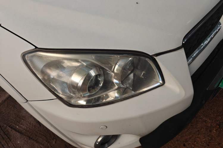 Used Toyota RAV4 2011 2.0L Automatic 4x4 Edition Right Front Headlight