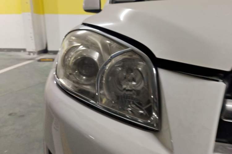 Used Toyota RAV4 2011 2.0L Automatic Classic Edition Right Front Headlight