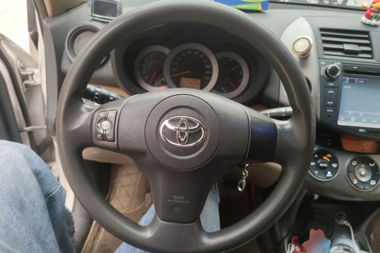 Used Toyota RAV4 2011 2.0L Automatic 4x4 Edition Steering Wheel