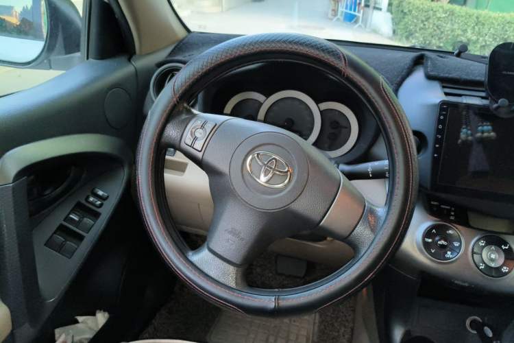 Used Toyota RAV4 2011 2.0L Automatic Classic Edition Steering Wheel