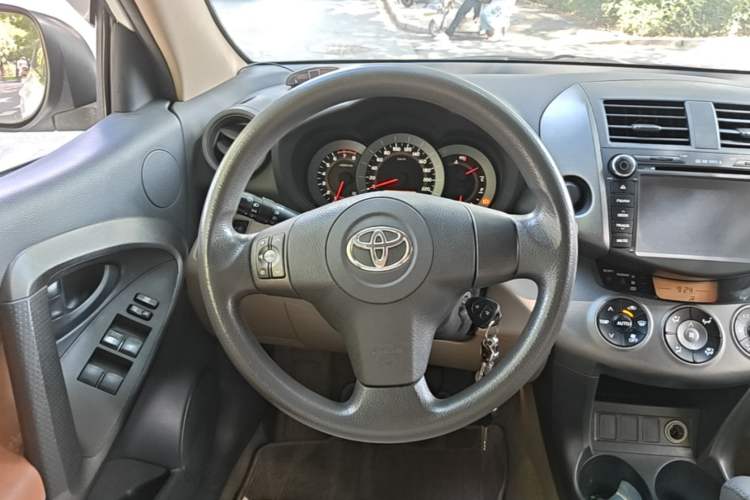 Used Toyota RAV4 2011 2.0L Automatic Classic Edition Steering Wheel