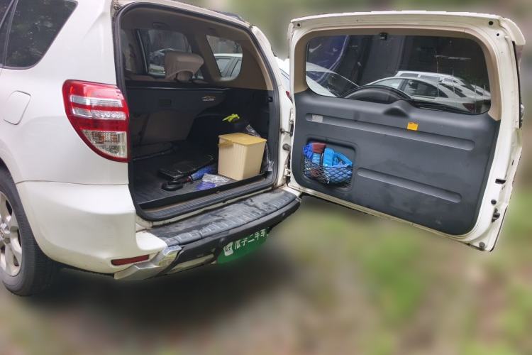 Used Toyota RAV4 2011 2.0L Automatic 4x4 Edition Trunk